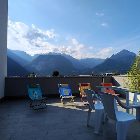 Active Wind Apartment Riva del Garda Luaran gambar