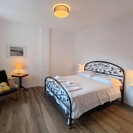 Active Wind Apartment Riva del Garda Luaran gambar