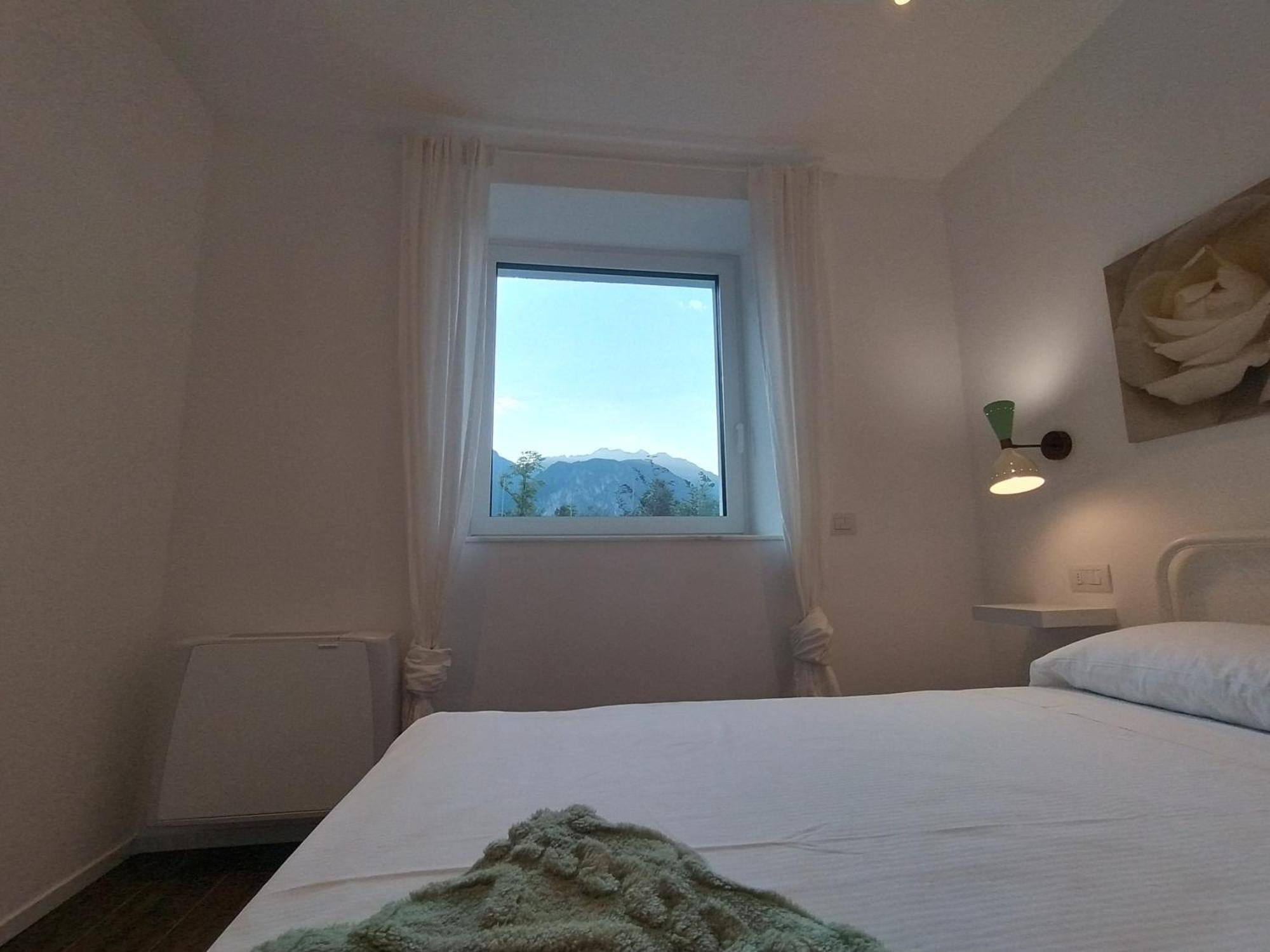 Active Wind Apartment Riva del Garda Luaran gambar
