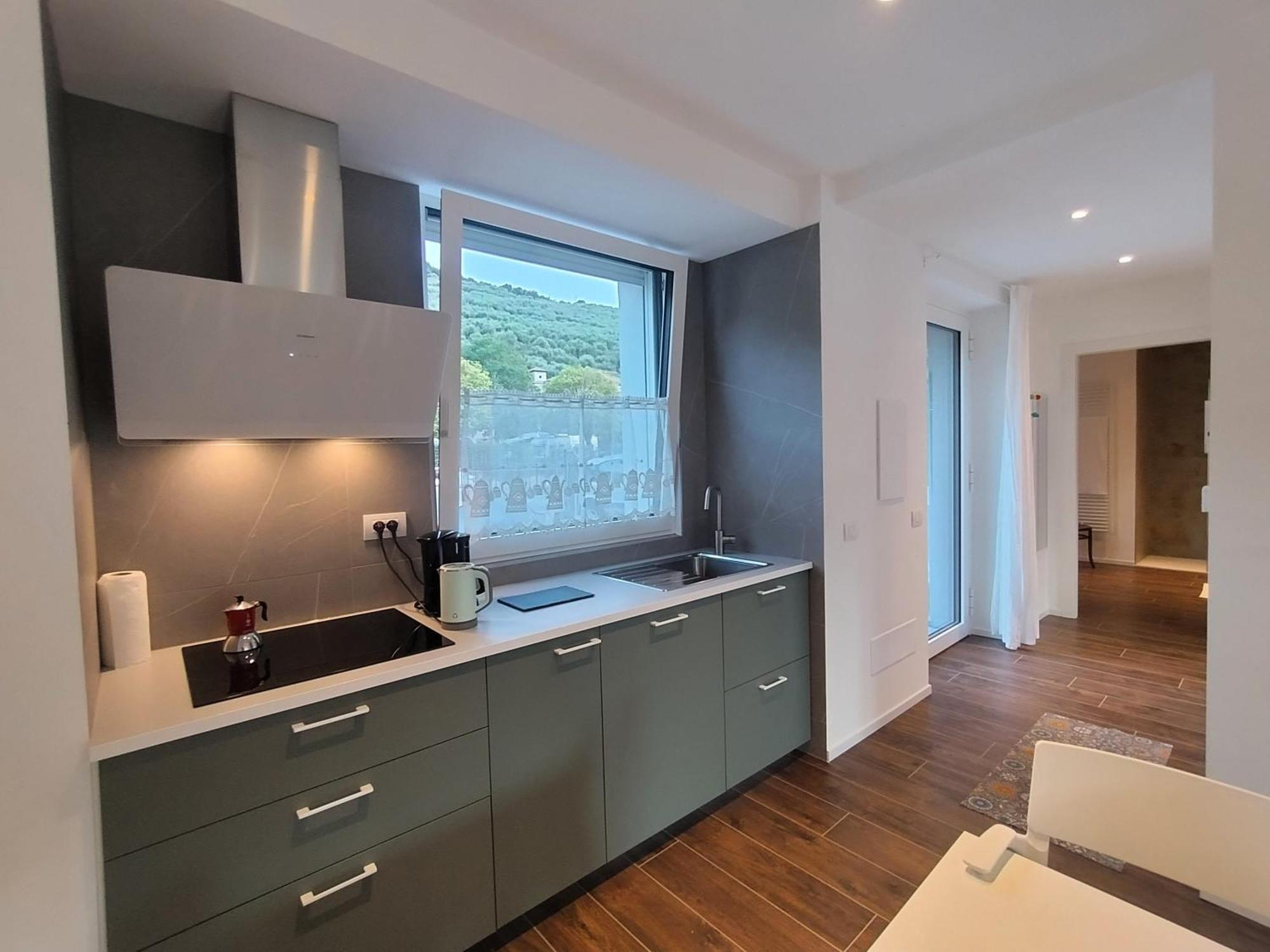 Active Wind Apartment Riva del Garda Luaran gambar