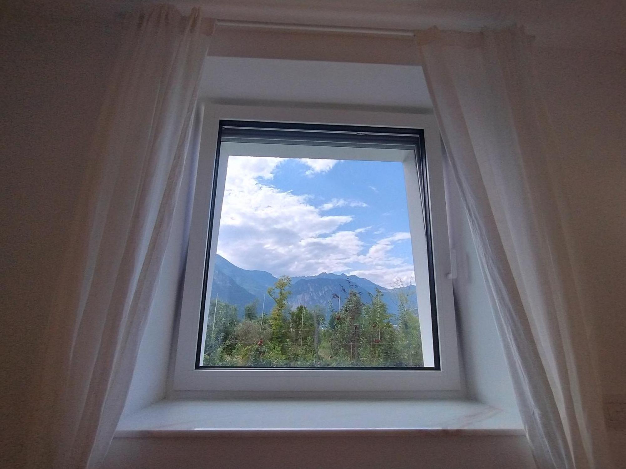 Active Wind Apartment Riva del Garda Luaran gambar