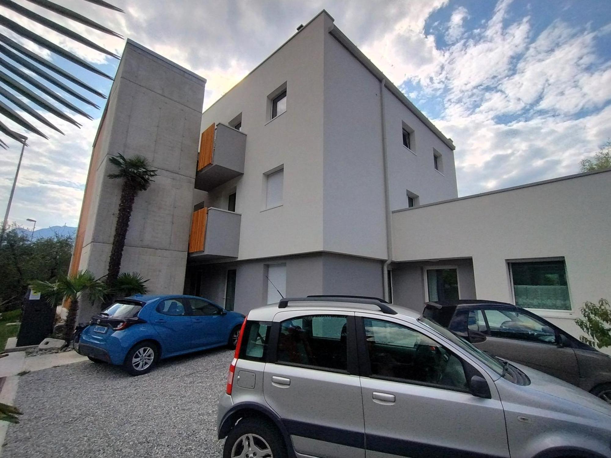Active Wind Apartment Riva del Garda Luaran gambar