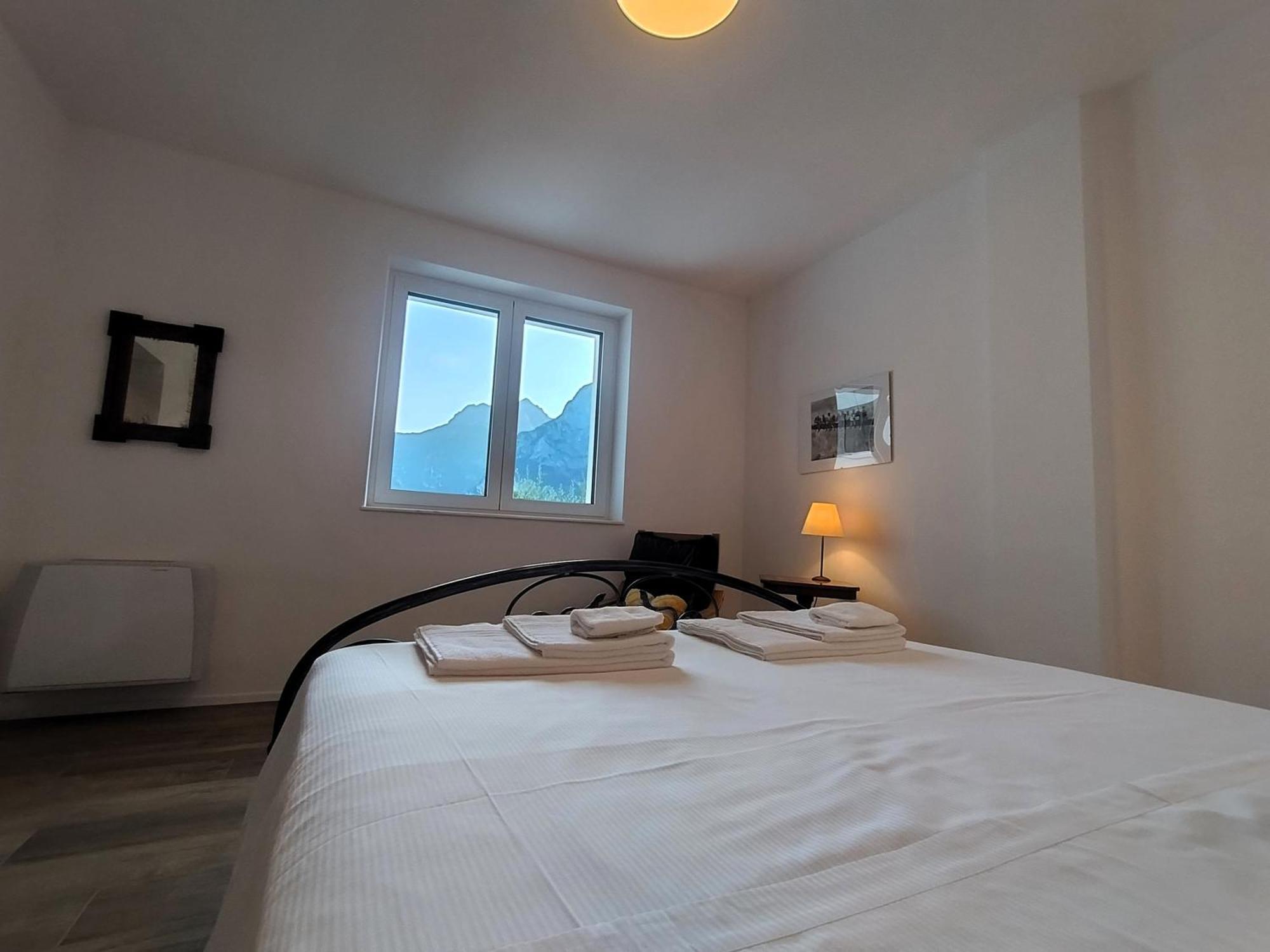 Active Wind Apartment Riva del Garda Luaran gambar